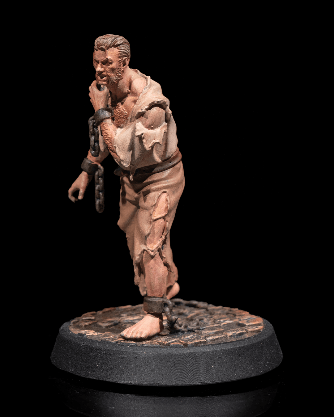 Cursed Prisoner Miniature – 32mm Scale for Tabletop RPGs