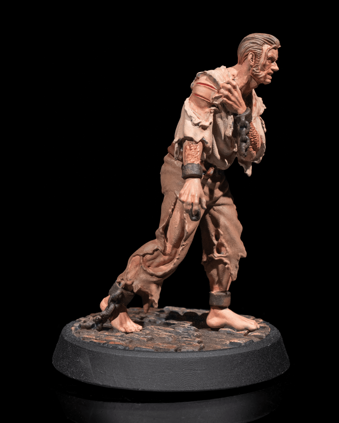 Cursed Prisoner Miniature – 32mm Scale for Tabletop RPGs