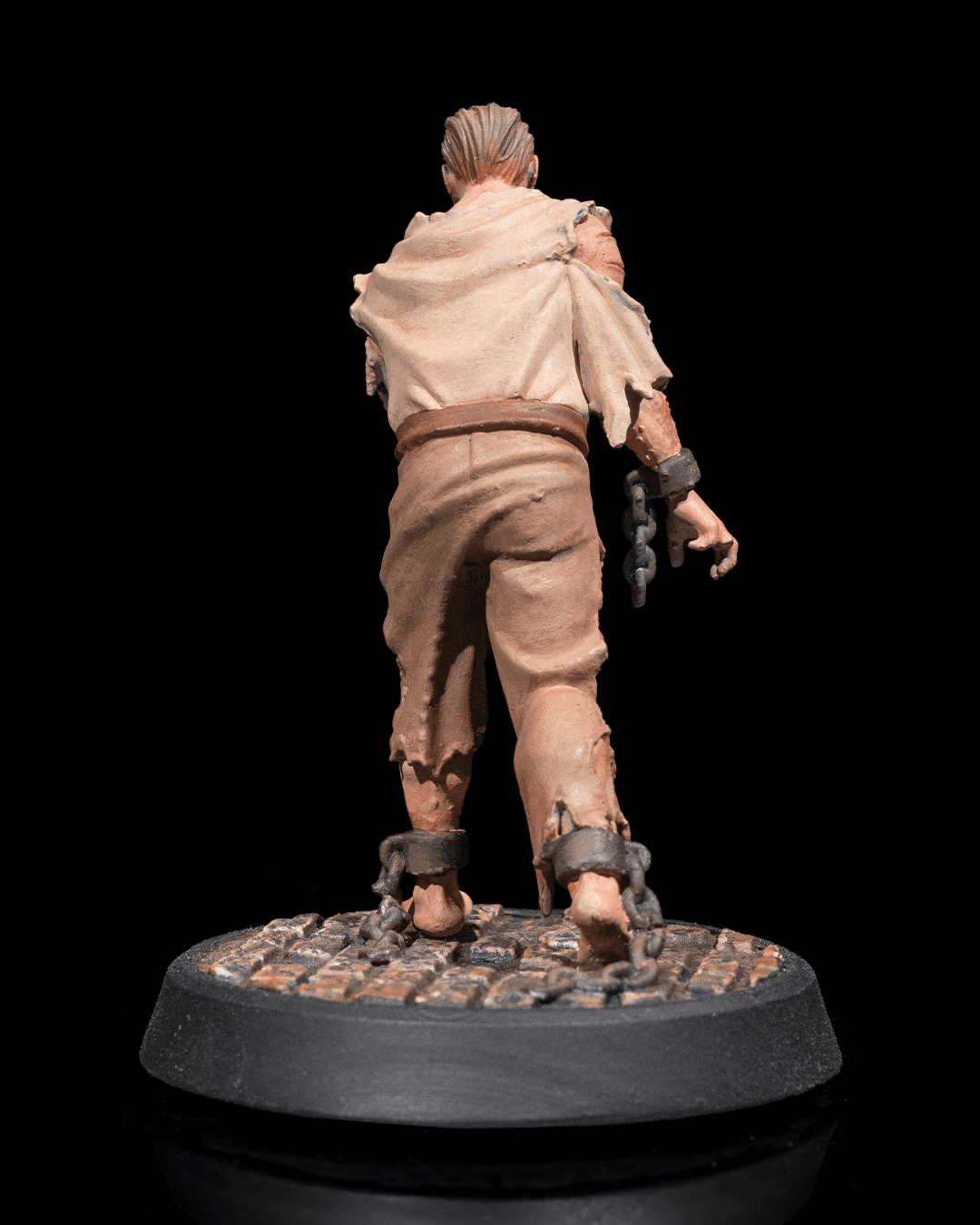 Cursed Prisoner Miniature – 32mm Scale for Tabletop RPGs